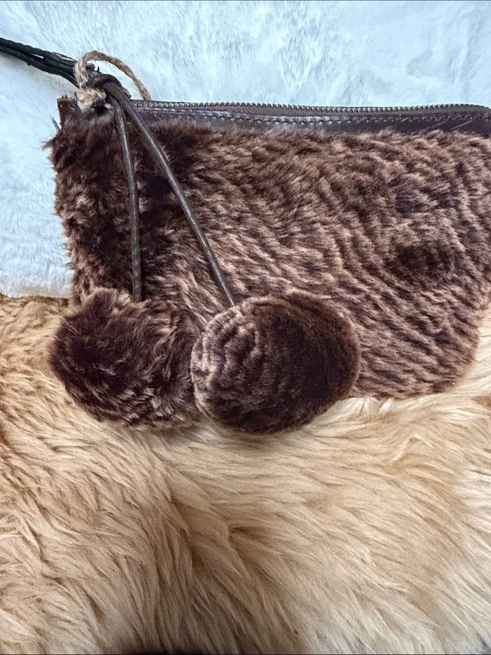 BNWT Patricia Nash Piedmont Sherpa Pom-Pom Brown Leather Wall